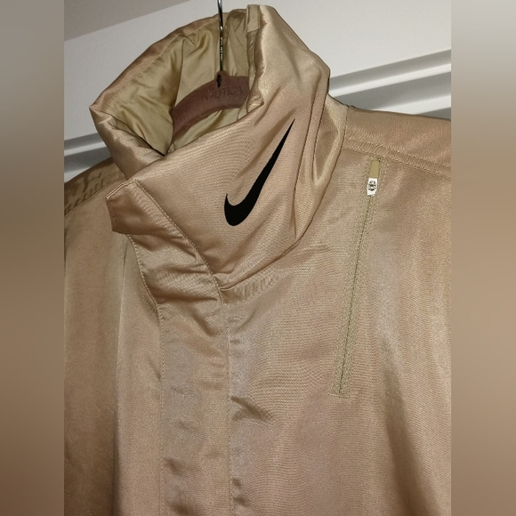 Puffer Coat - Picture 1 of 4